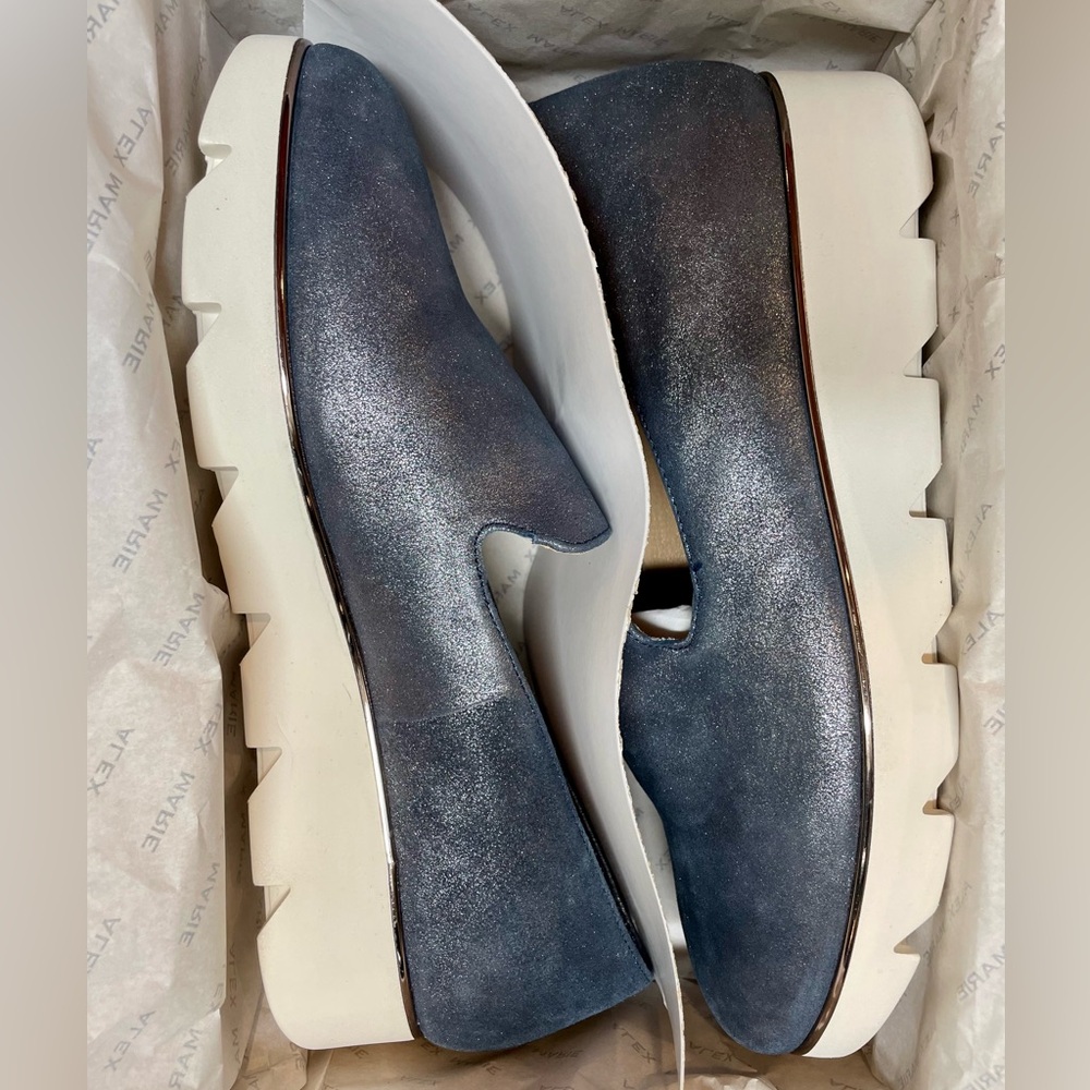 Alex Marie NIB Dalanie Metallic Platform Loafer in Seaport Navy 8.5M